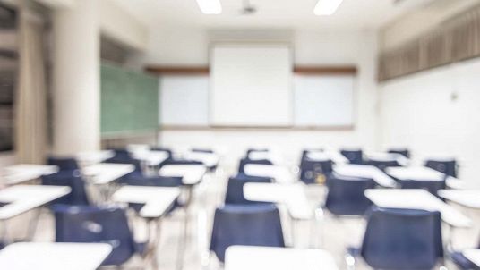 aula scolastica vuota